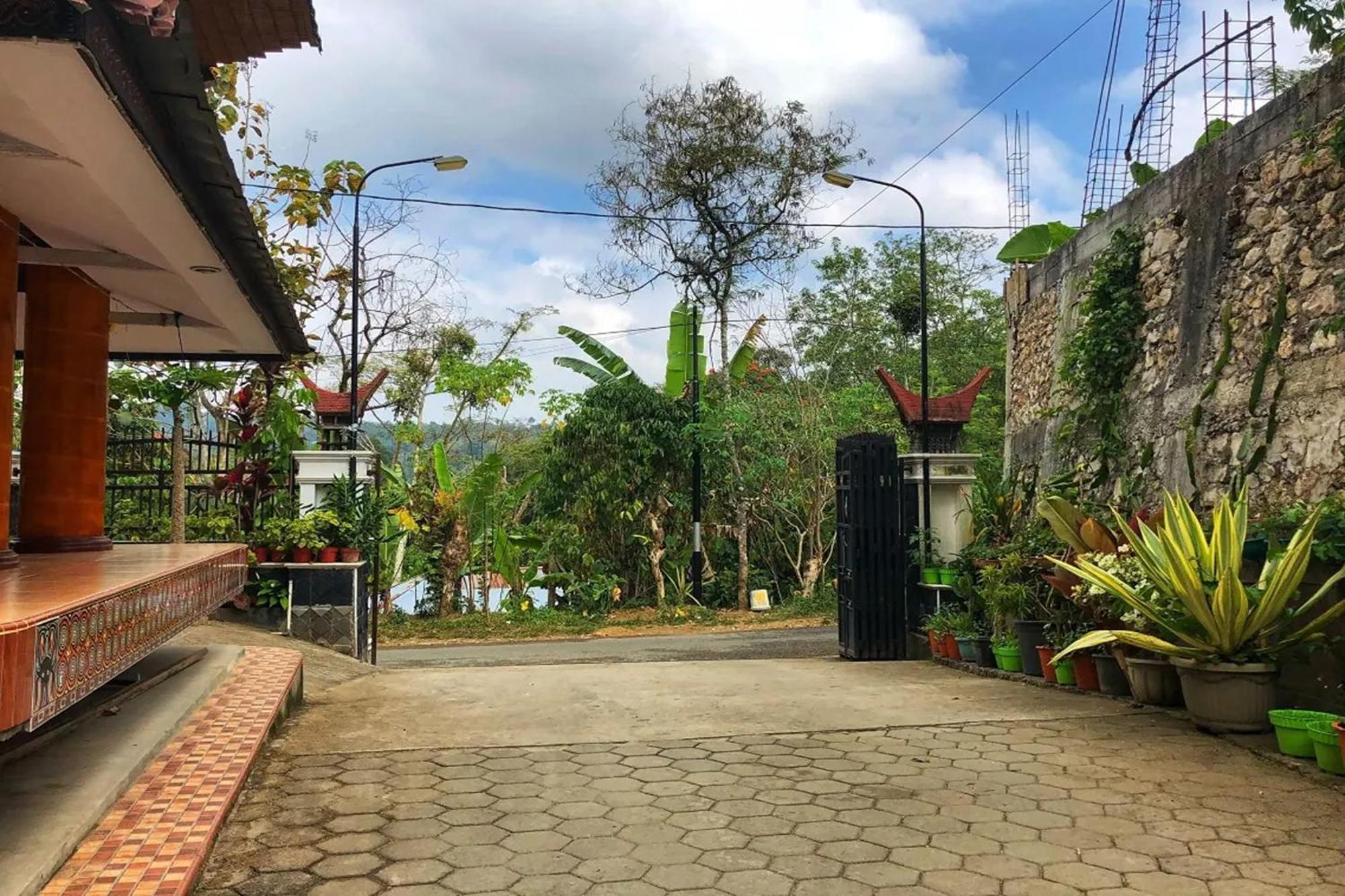 Hotel Manggasa Makale Exterior foto
